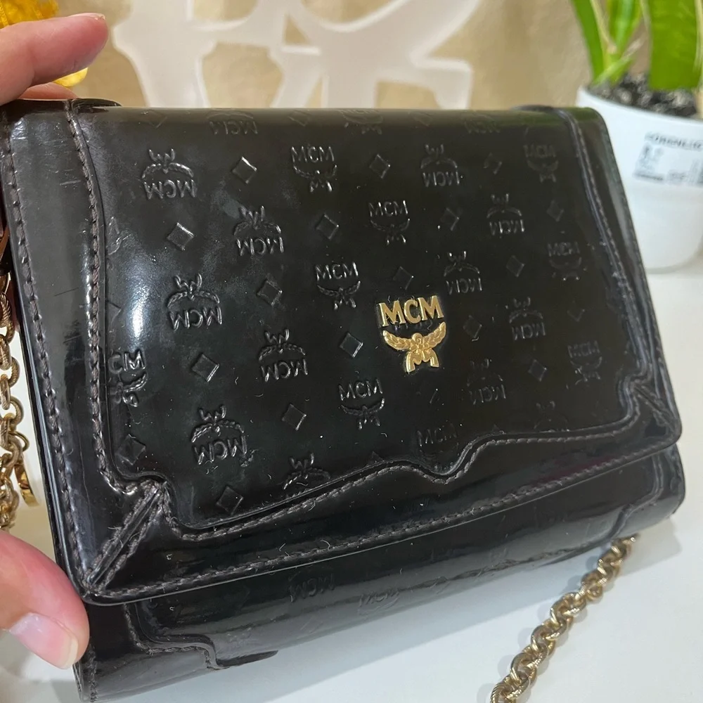 MCM Patent Sling Bag - Picture 4 of 15